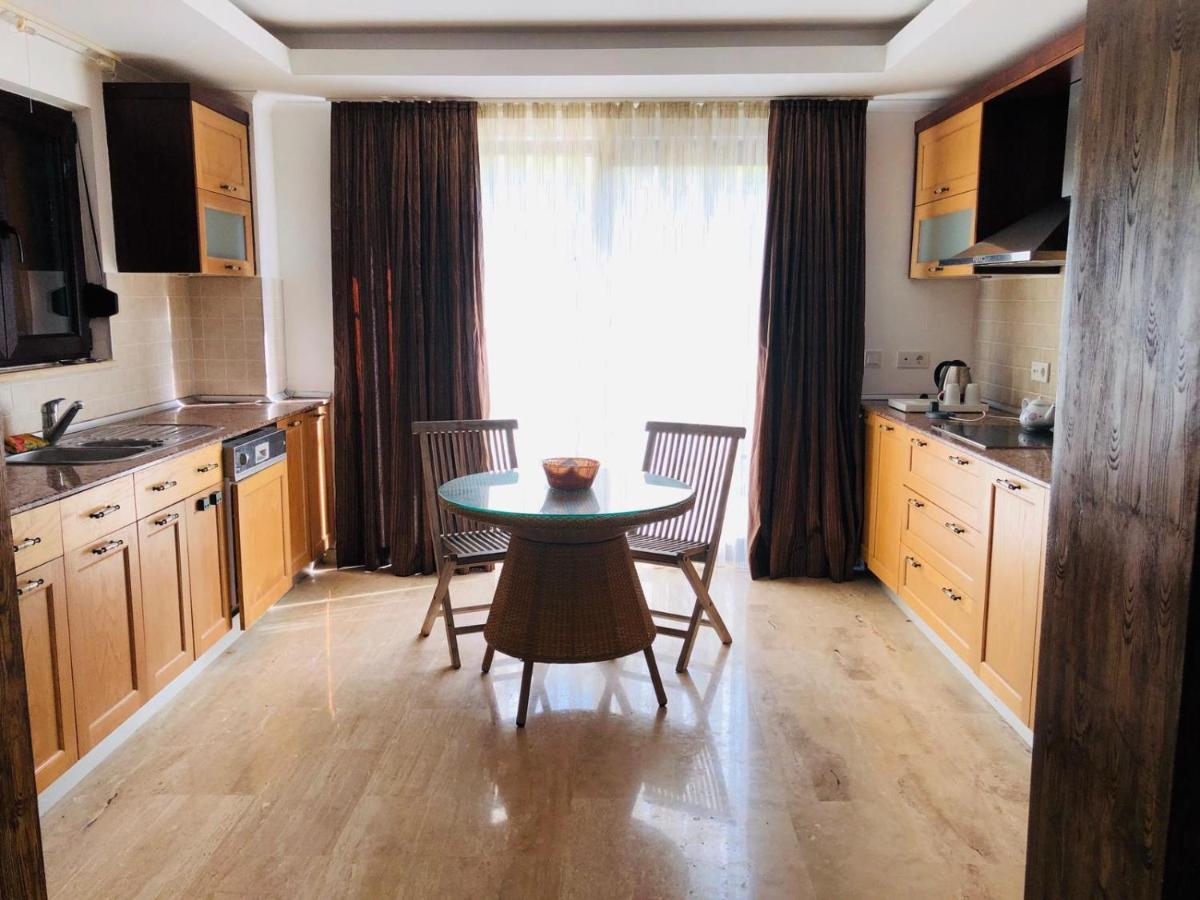 Fun&Sun Two Villas For Big Families เบเลก ภายนอก รูปภาพ