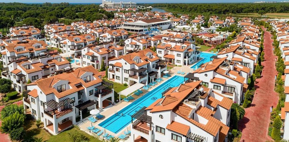 Fun&Sun Two Villas For Big Families เบเลก ภายนอก รูปภาพ