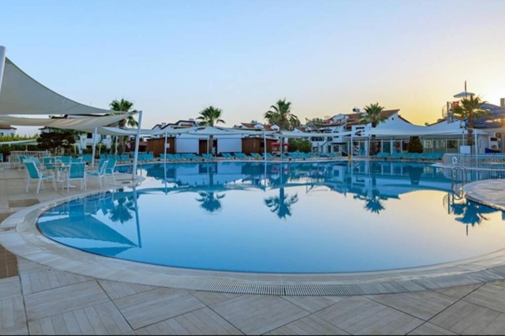 Fun&Sun Two Villas For Big Families เบเลก ภายนอก รูปภาพ