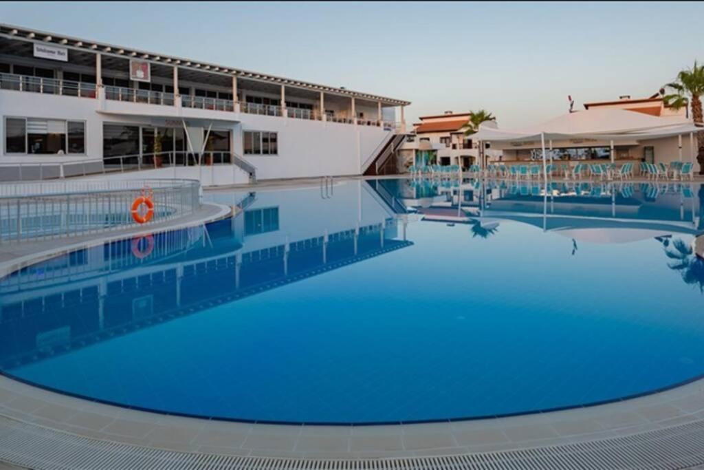 Fun&Sun Two Villas For Big Families เบเลก ภายนอก รูปภาพ