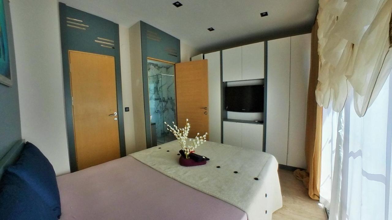 Fun&Sun Two Villas For Big Families เบเลก ภายนอก รูปภาพ