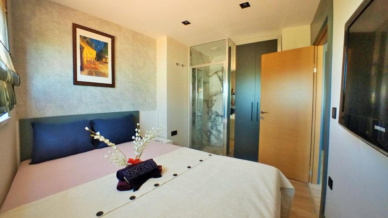Fun&Sun Two Villas For Big Families เบเลก ภายนอก รูปภาพ