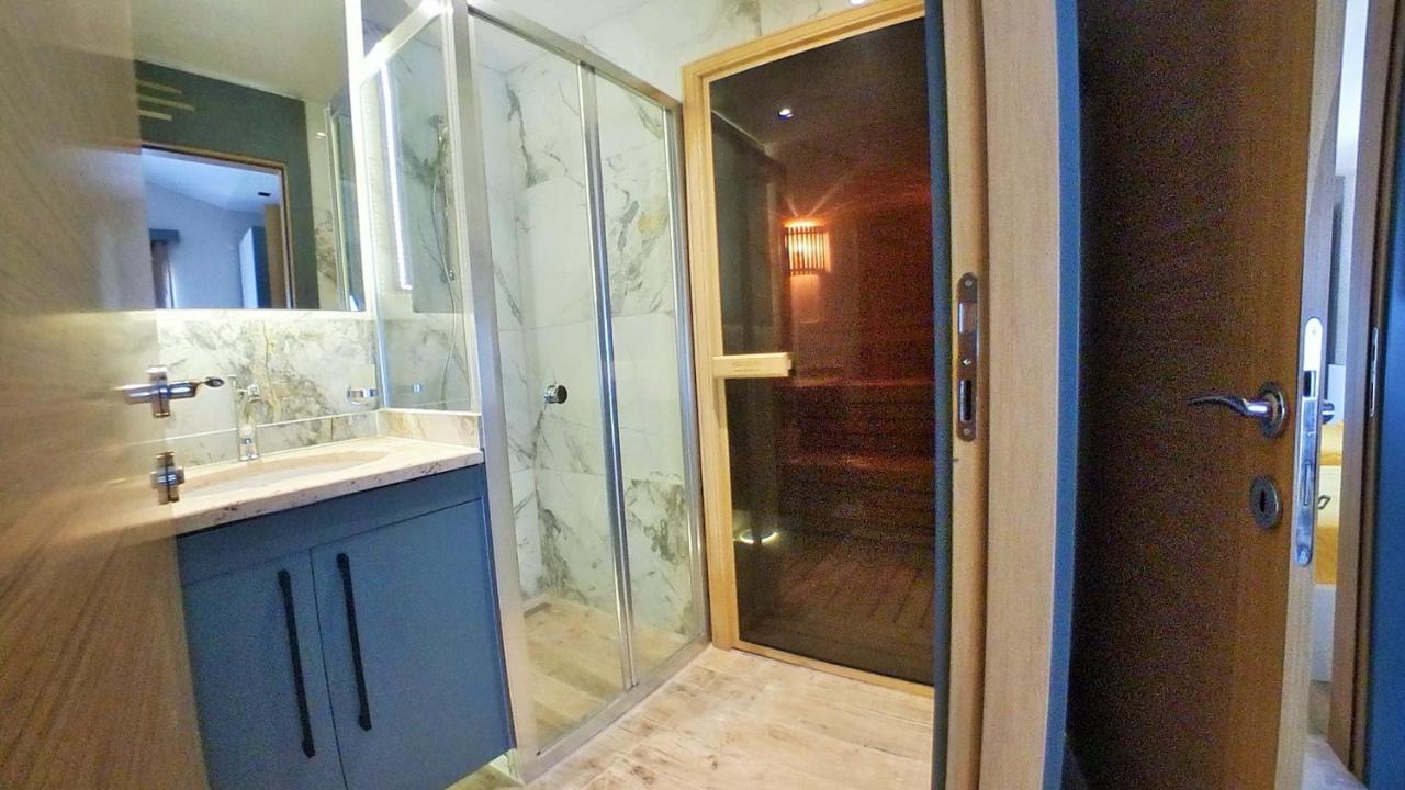 Fun&Sun Two Villas For Big Families เบเลก ภายนอก รูปภาพ